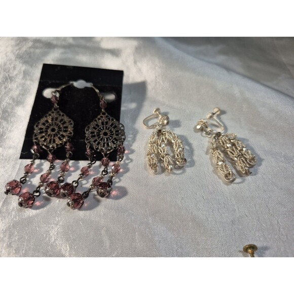 Vintage Lot Of 8 Pairs Of Screwback Earrings - Picture 8 of 11